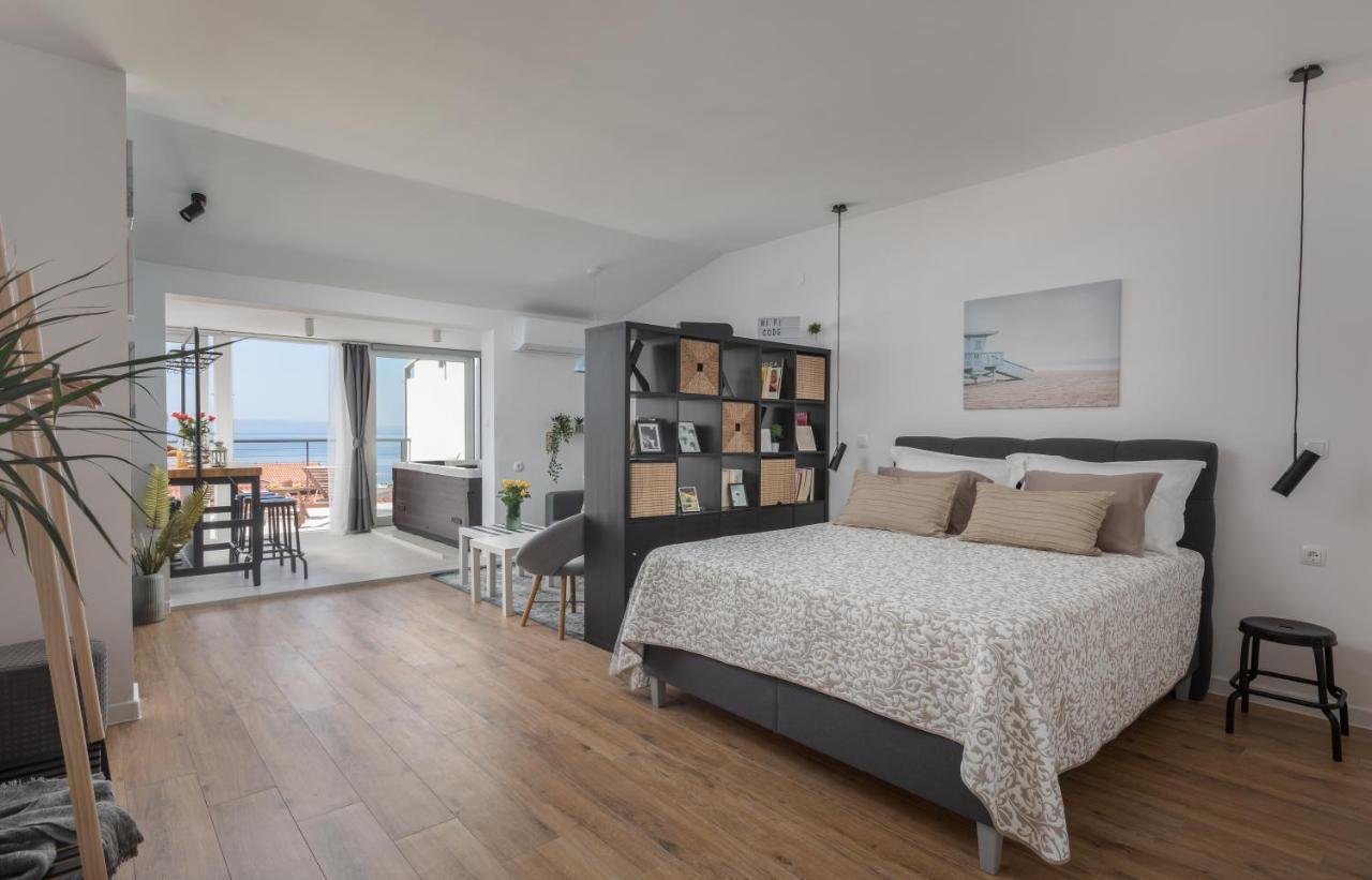 Apartments Left & Right With Jacuzzi, 4 Stars Makarska Zewnętrze zdjęcie