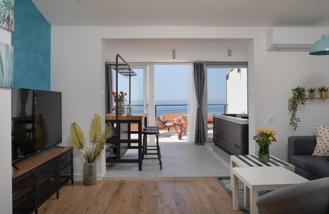 Apartments Left & Right With Jacuzzi, 4 Stars Makarska Zewnętrze zdjęcie
