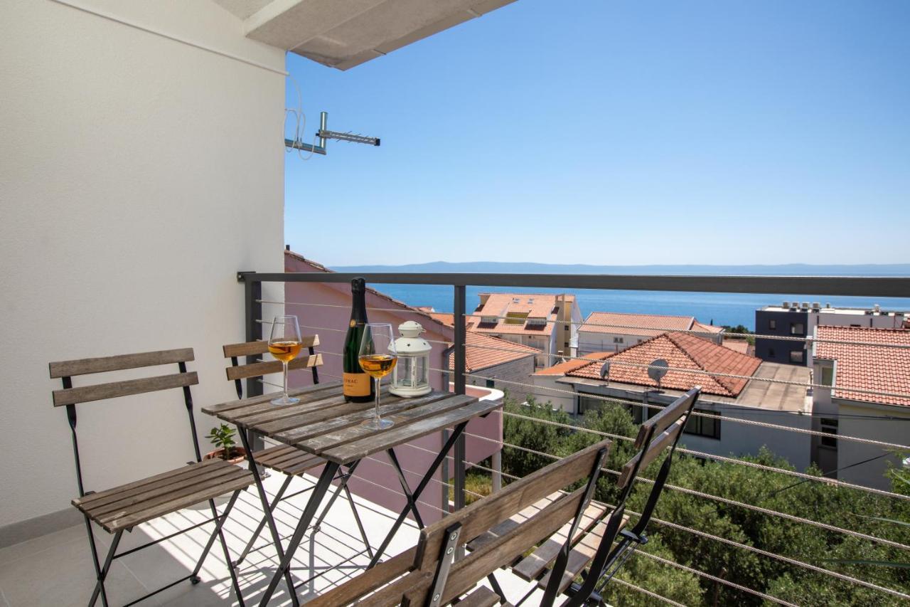 Apartments Left & Right With Jacuzzi, 4 Stars Makarska Zewnętrze zdjęcie